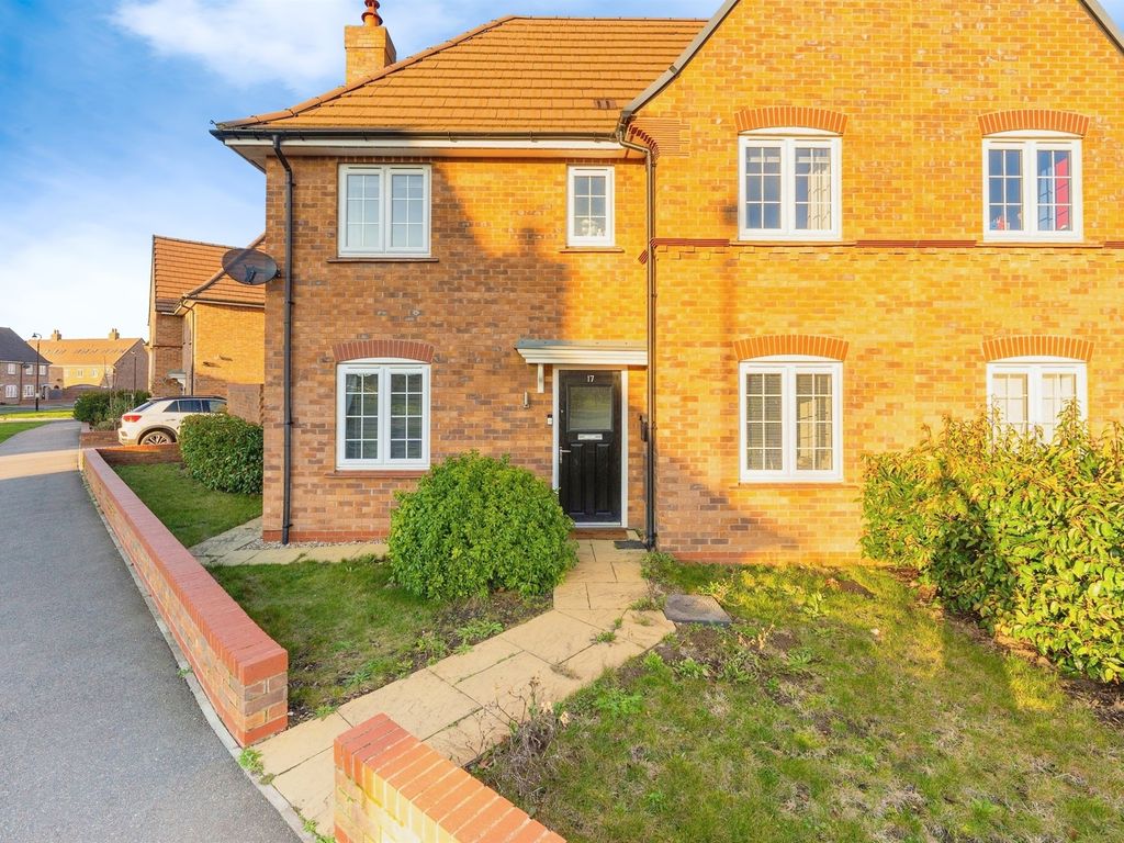 3 bed semidetached house for sale in Oxford Blue Way, Stewartby
