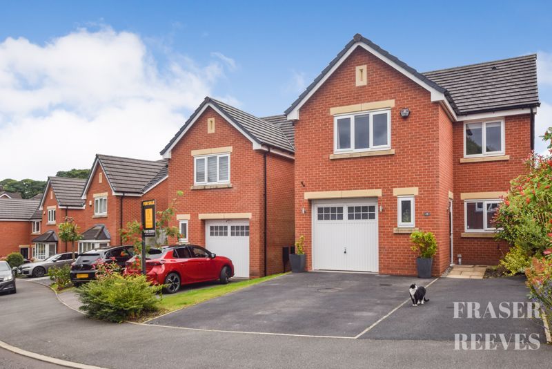 4 bed detached house for sale in Mccorquodale Gardens, NewtonLe