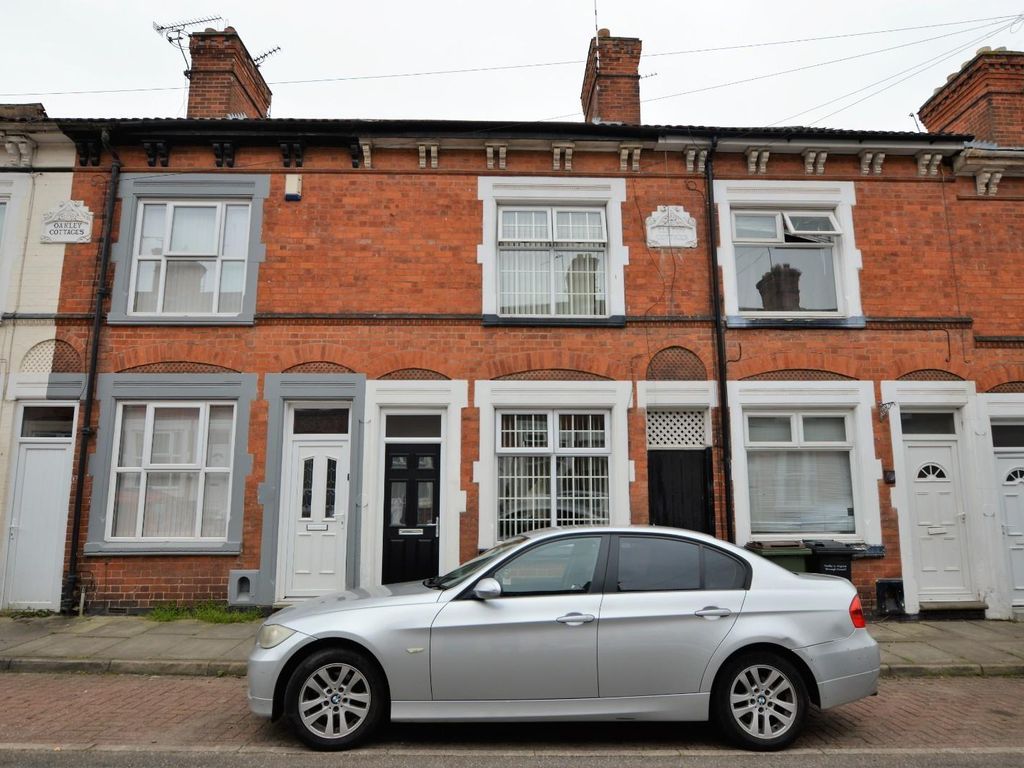 3 bed property to rent in Garden Street, Wigston LE18, £895 pcm Zoopla