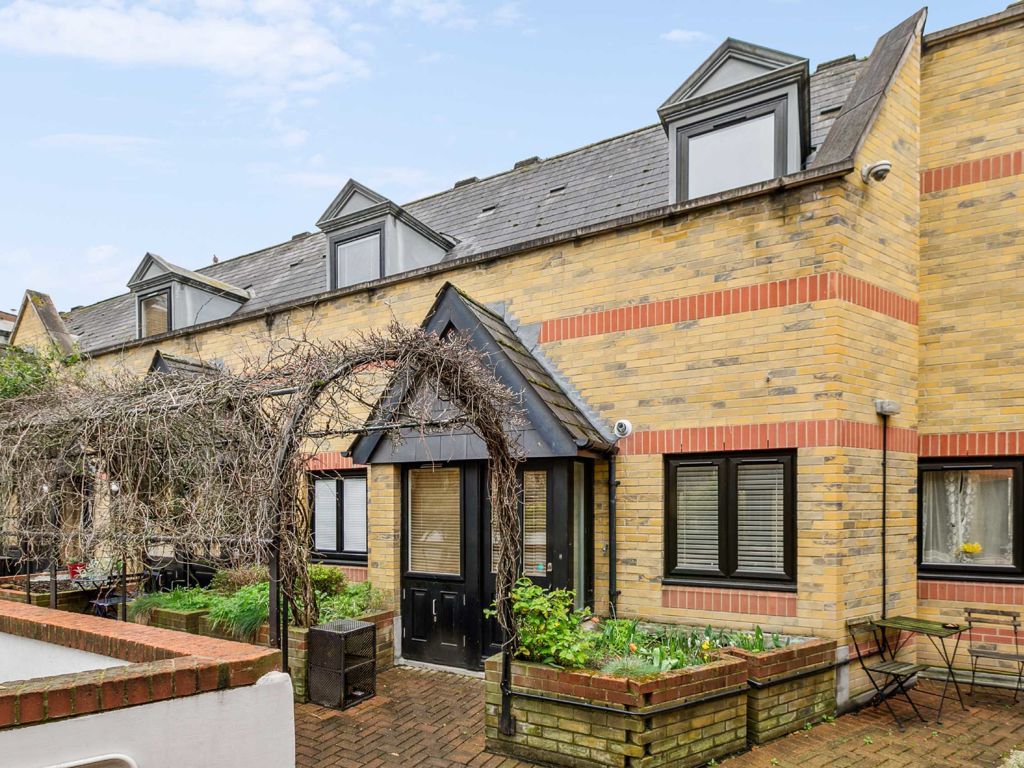 2 bed flat for sale in Blackfriars Road, London SE1 Zoopla