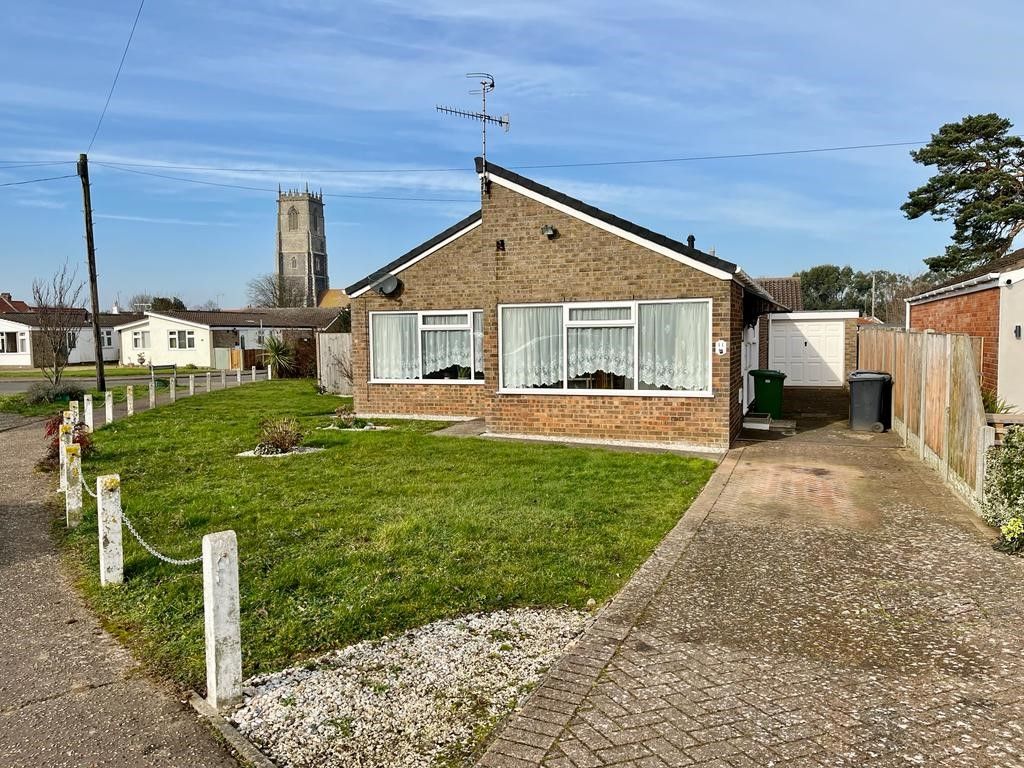 3 bed detached bungalow for sale in The Cobbleways, WintertonOnSea