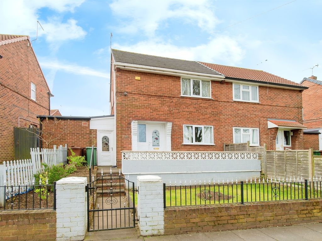 2 bed semidetached house for sale in Elizabeth Drive, Castleford WF10, £120,000 Zoopla