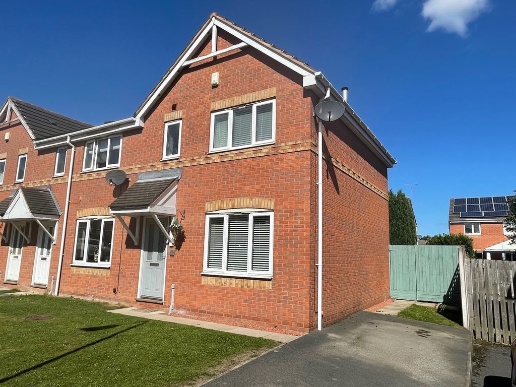 3 bed terraced house for sale in Bronte Court, Pontefract WF8 Zoopla