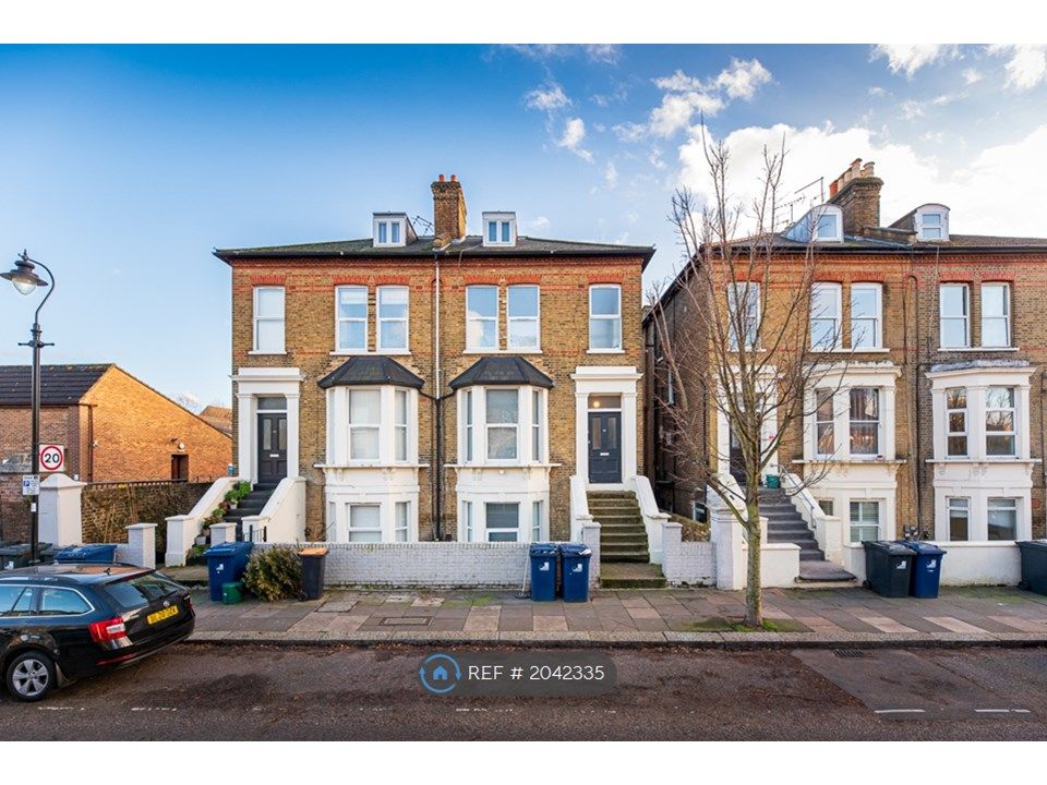 1 bed flat to rent in Mattock Lane, London W13, £1,300 pcm Zoopla