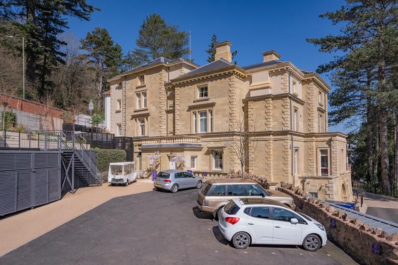 2 bed flat for sale in Lind House, Ellerslie Drive, Great Malvern, 3Lq WR14 Zoopla 2 bed flat for sale in Lind House, Ellerslie Drive, Great Malvern, 3Lq WR14 Zoopla