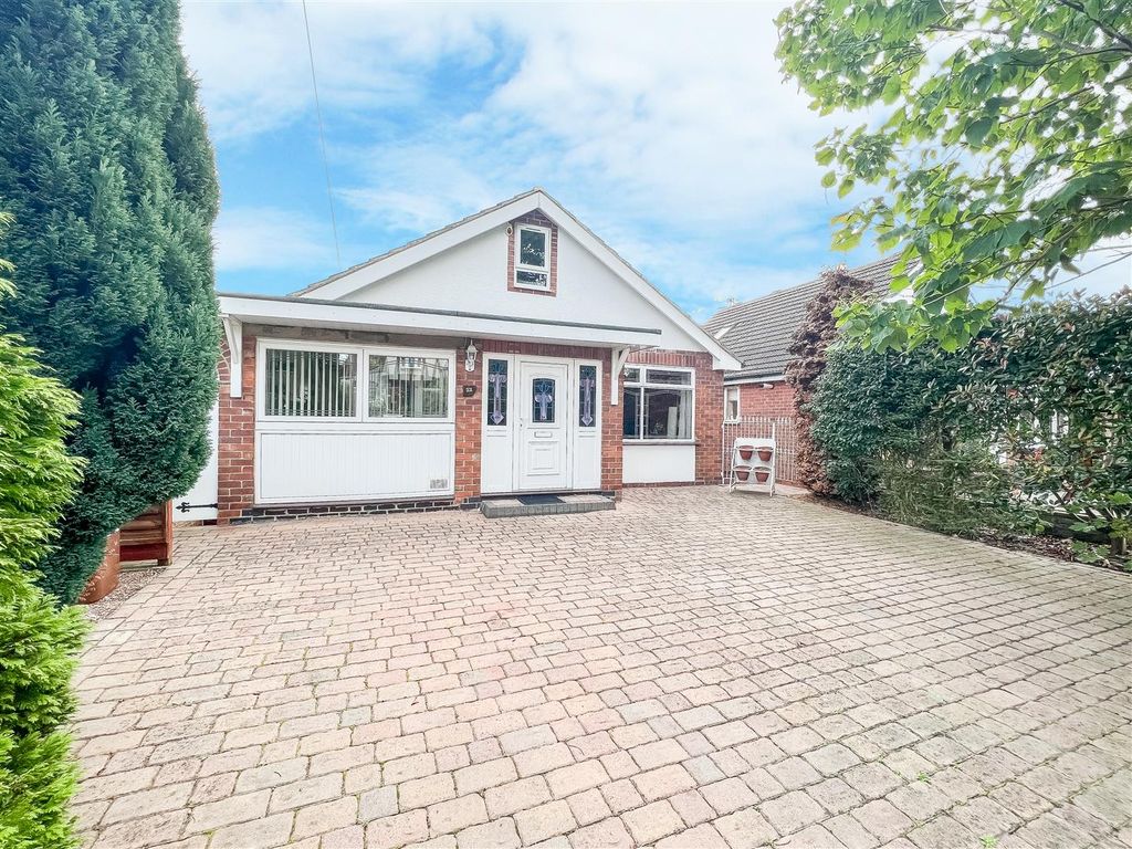 4 bed detached house for sale in Covedale Road, Sherwood, Nottingham