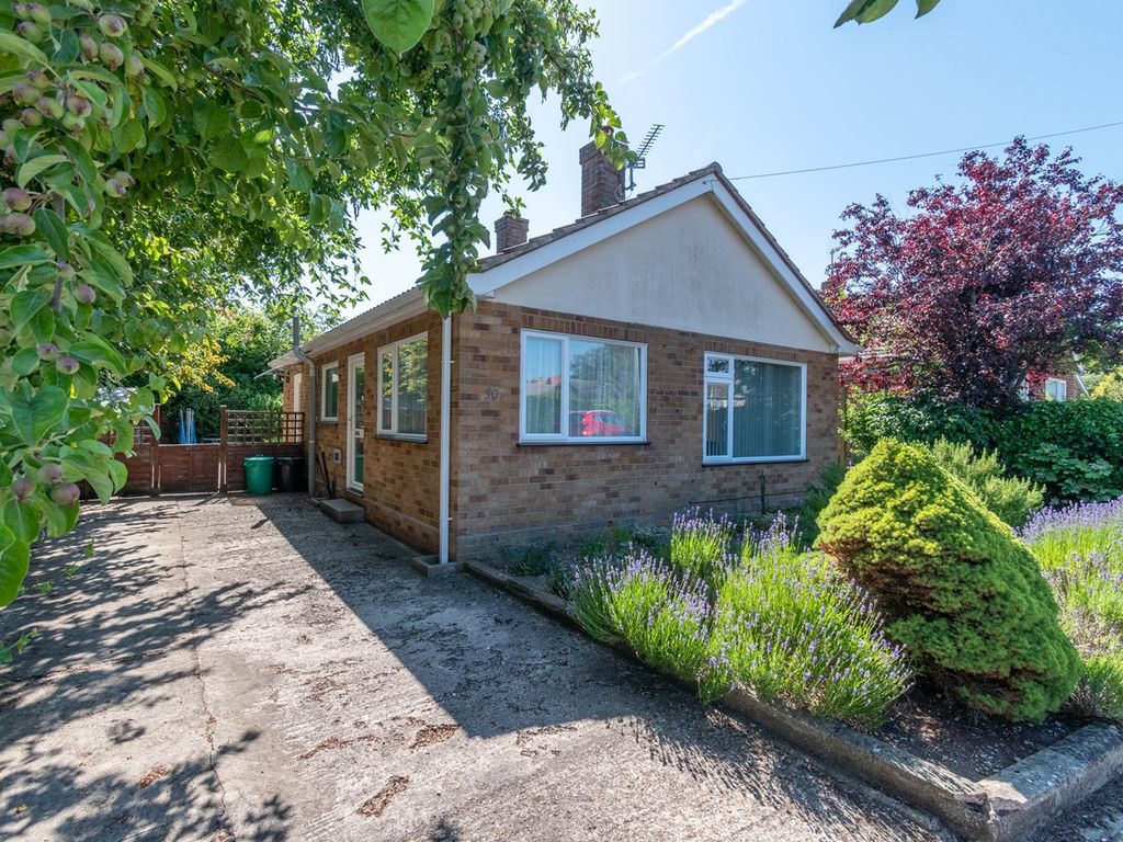 2 bed detached bungalow for sale in Waveney Close, WellsNextTheSea