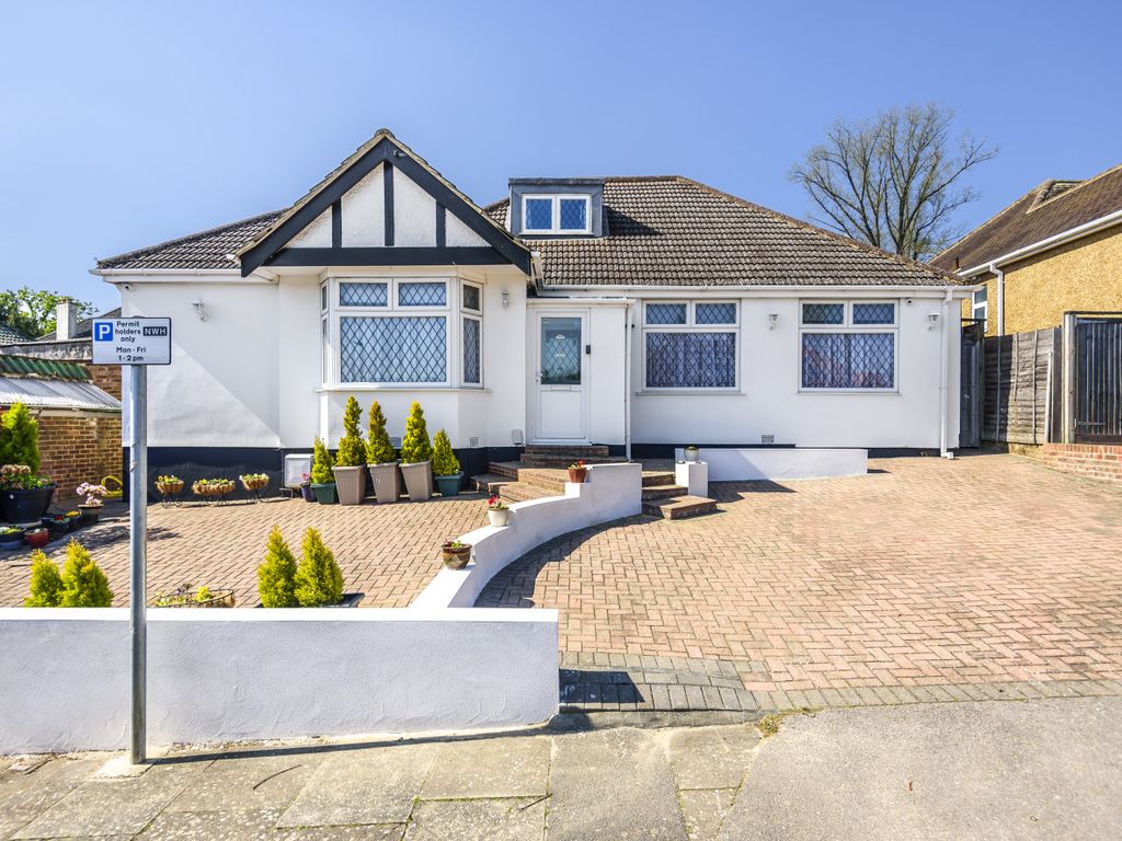 4 bed bungalow for sale in Stanley Road, Northwood, Hillingdon HA6 Zoopla