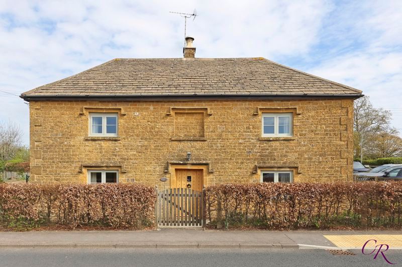 3 bed detached house for sale in Newtown, Toddington, Cheltenham GL54