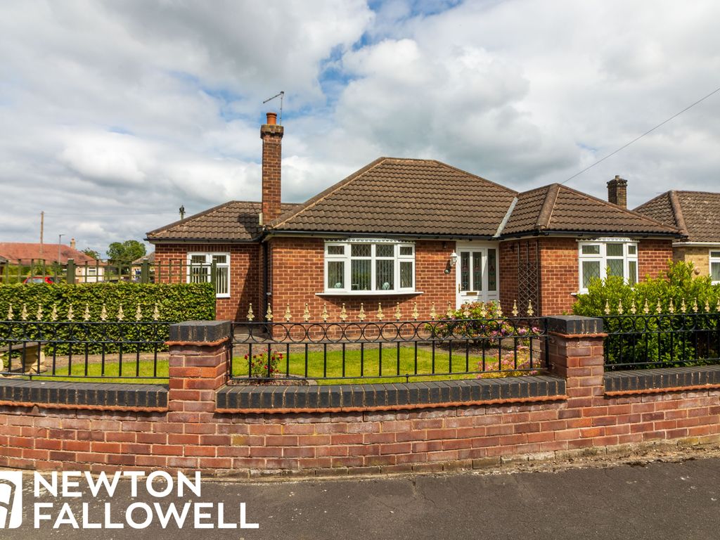 3 bed detached bungalow for sale in Palmer Road, Retford DN22, £325,000