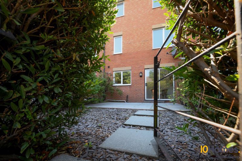 5 bed terraced house for sale in Foster Drive, Gateshead NE8 Zoopla