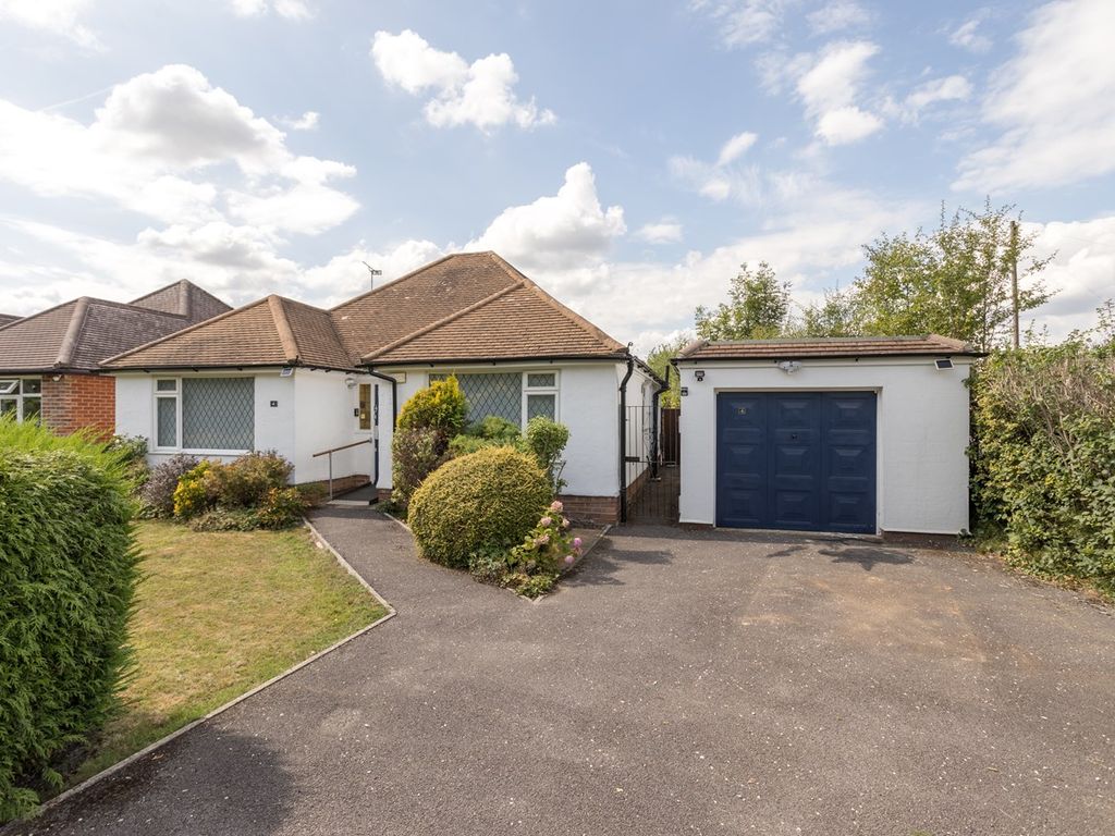 4 bed detached house for sale in Sandpit Heath, Fairlands, Guildford