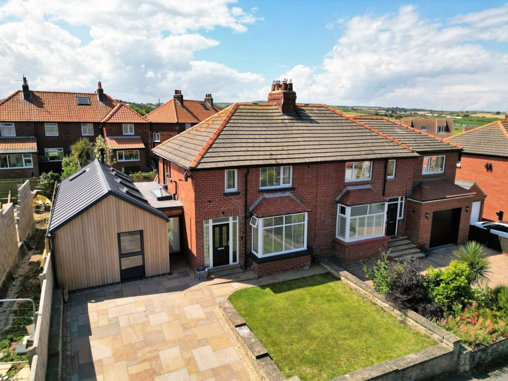 4 bed semidetached house for sale in Upgang Lane, Whitby YO21, £