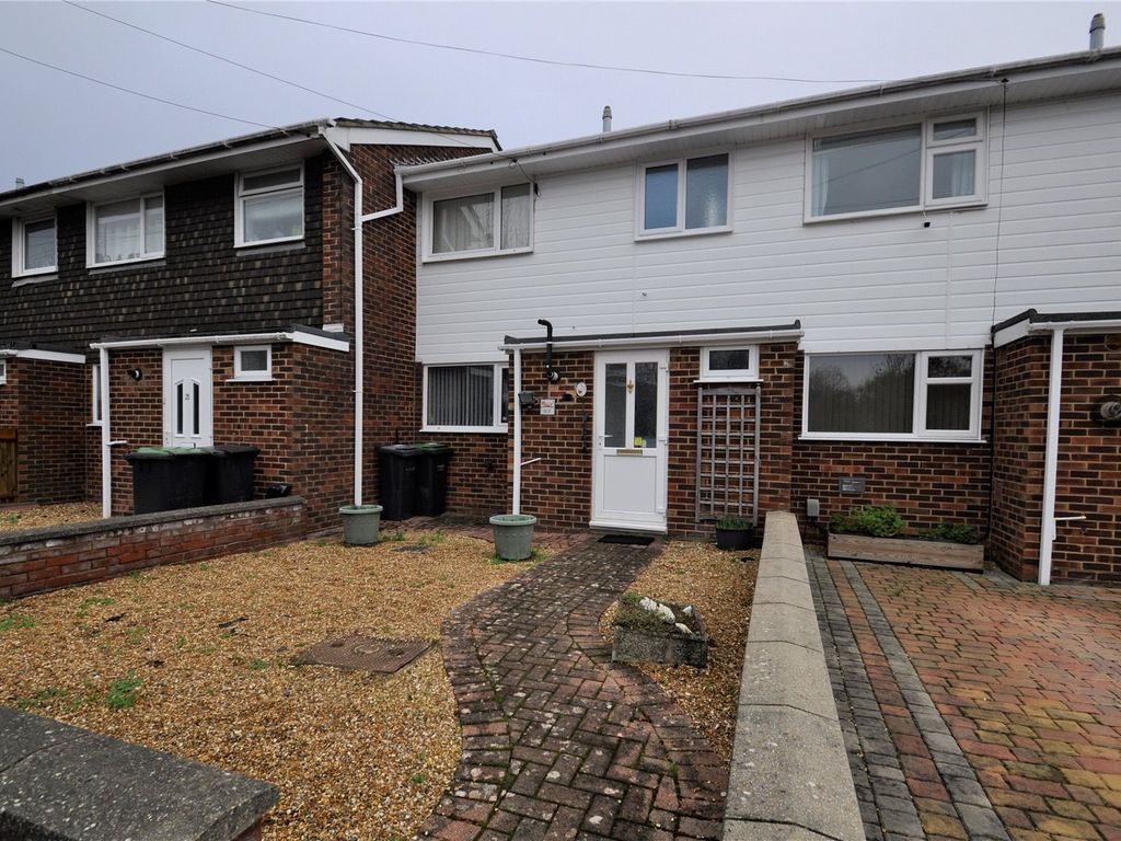 3 bed terraced house for sale in norfolk road, gosport, hampshire po12