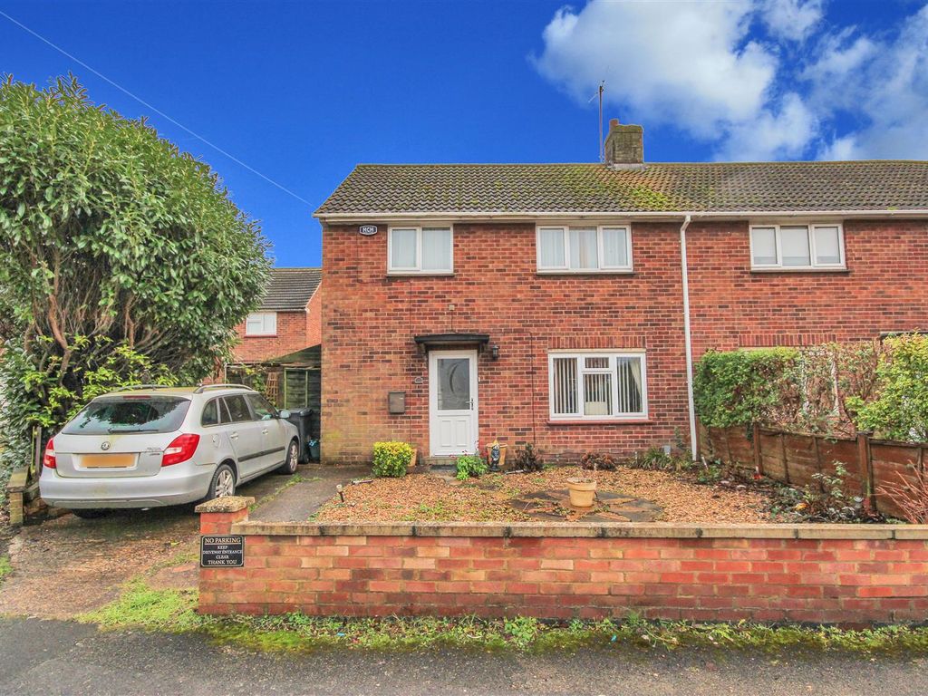 3 bed semidetached house for sale in Mallery Close, Rushden NN10, £