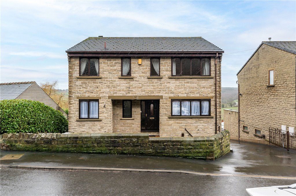 4 bed detached house for sale in Edge Junction, Dewsbury, West