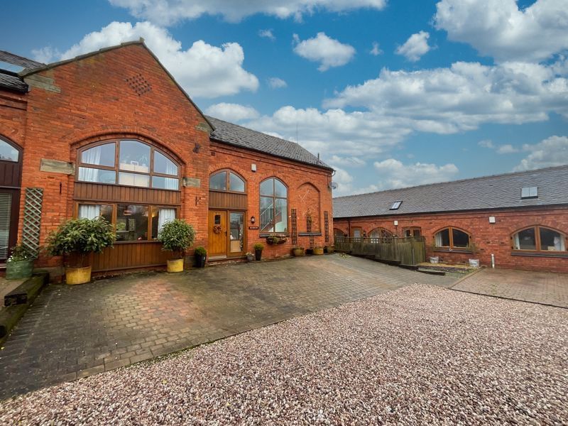 4 bed barn conversion for sale in Horsley Farm Court, Horsley Lane
