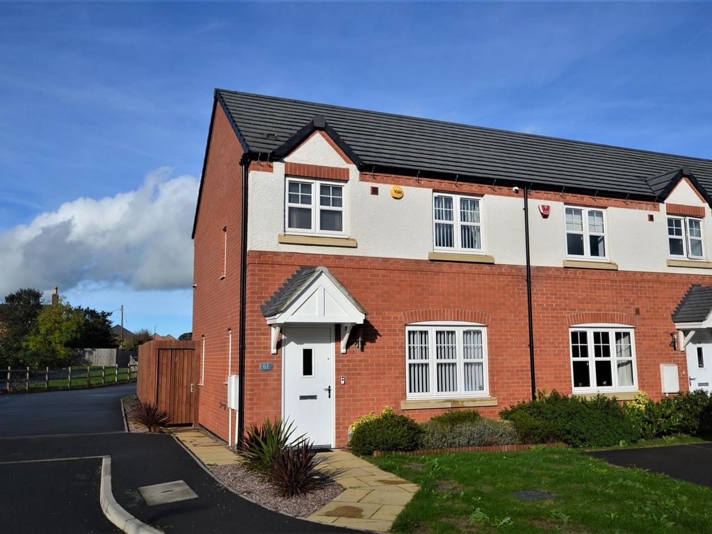 3 bed semidetached house for sale in Grange Road, Langley Country Park