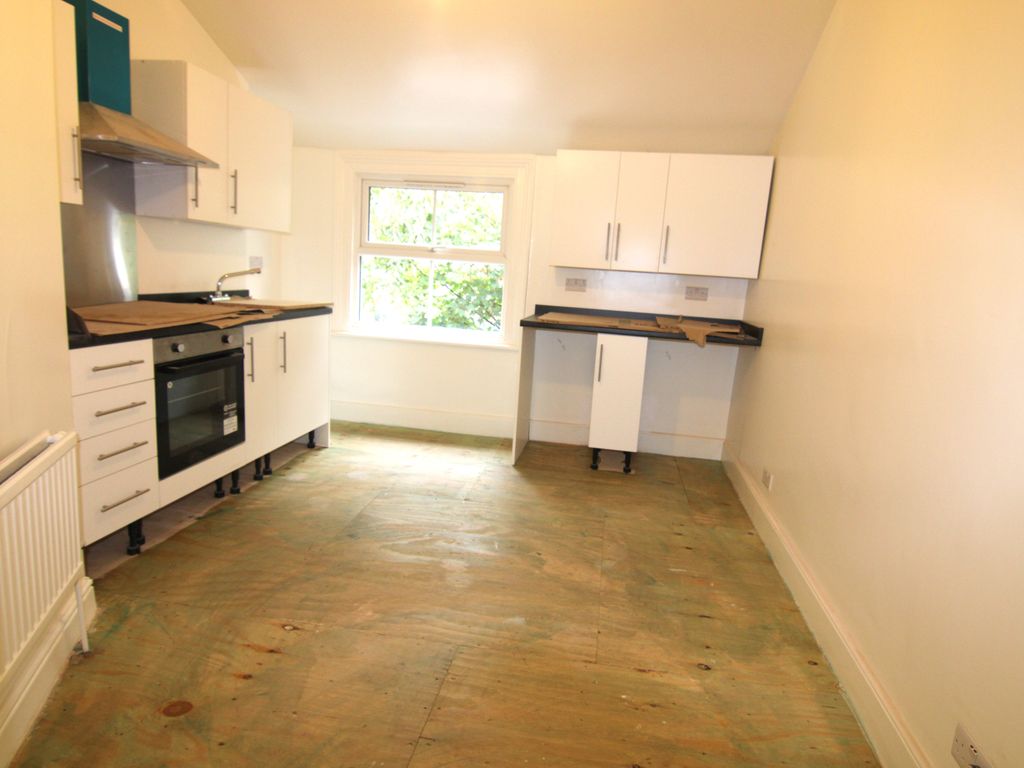 Room to rent in Kimberley Gardens, London N4, £900 pcm Zoopla