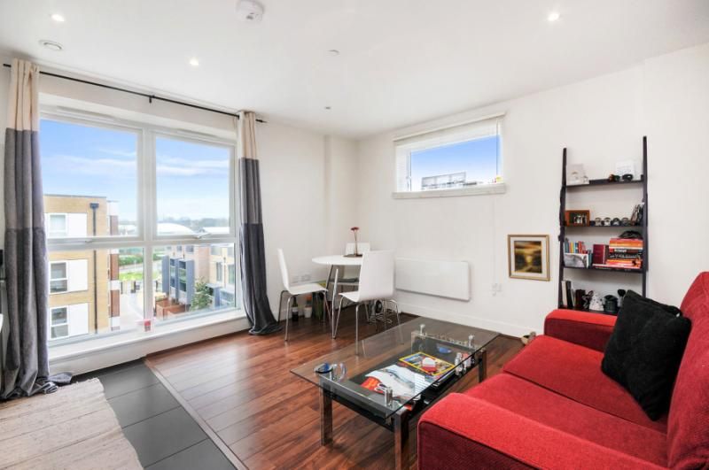 1 bed flat to rent in Napier House, Bromyard Avenue, Acton, London W3