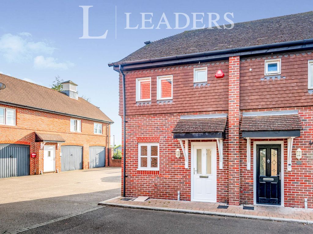 2 bed semidetached house to rent in Holders Close, Billingshurst RH14