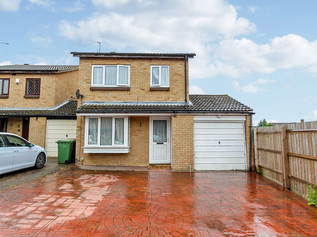 3 bed detached house to rent in Weldon Close, Wellingborough NN8 Zoopla