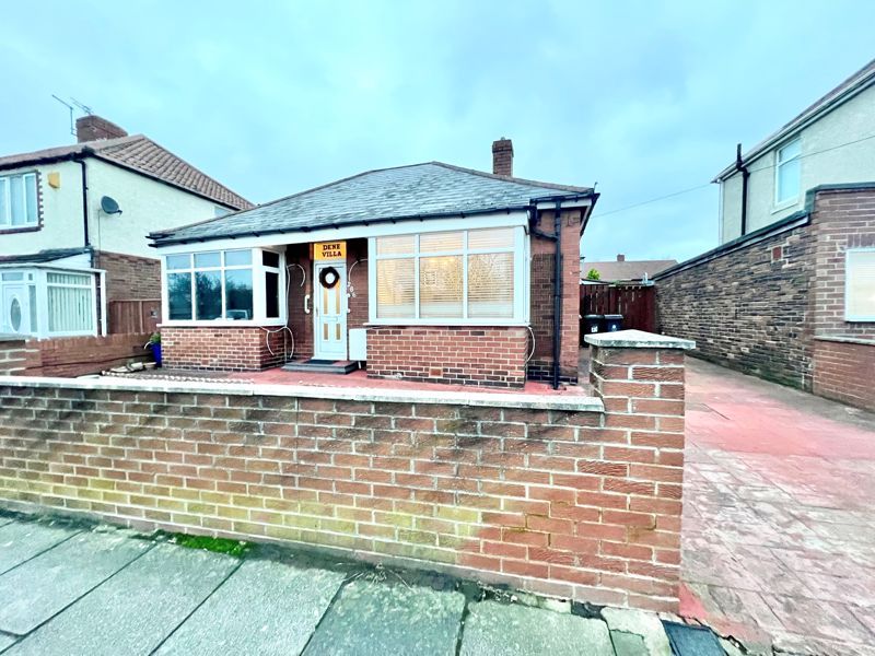 3 bed detached bungalow to rent in Churchill Street, Wallsend NE28, £