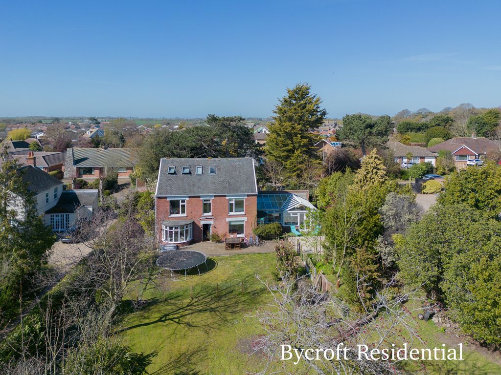 5 bed detached house for sale in Station Road, Ormesby, Great Yarmouth