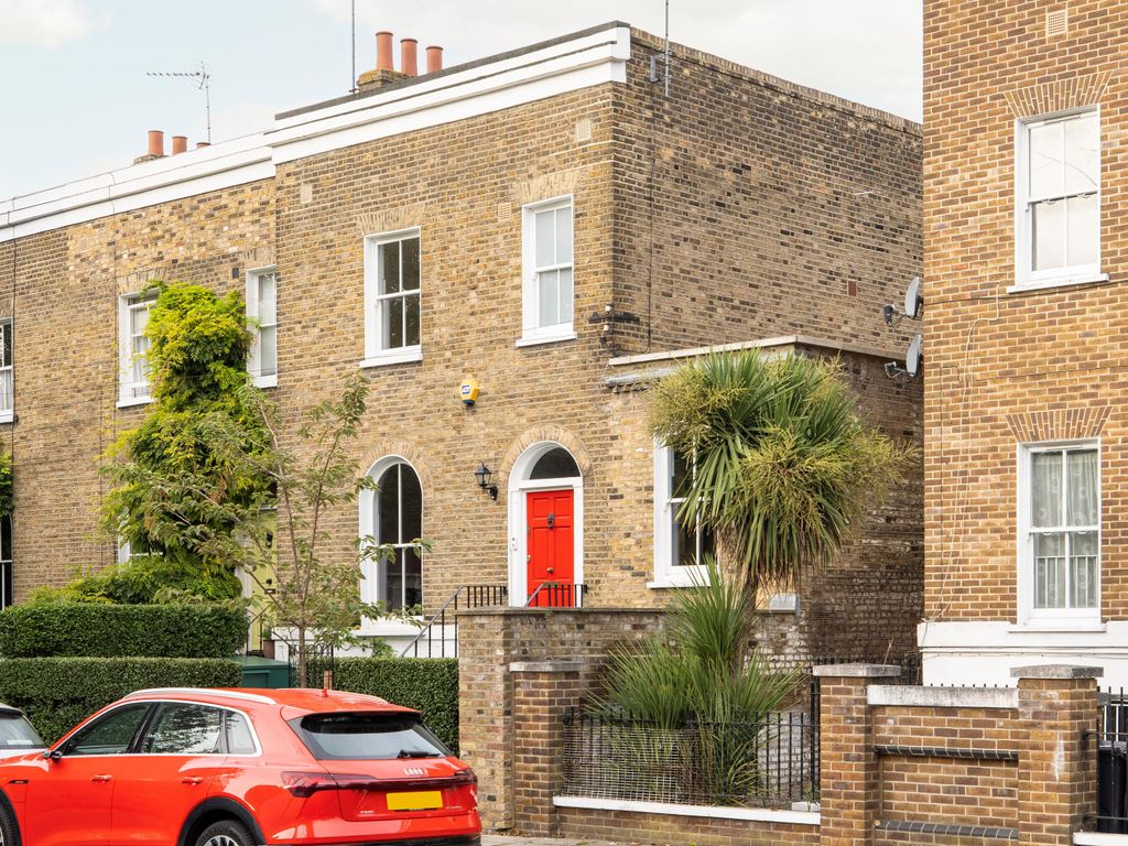 4 bed end terrace house for sale in Mortimer Road, London N1, £