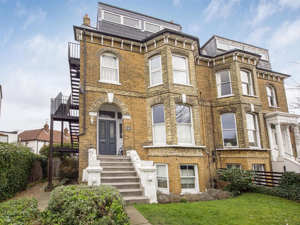 2 bed flat for sale in Stanley Road, Teddington TW11 Zoopla