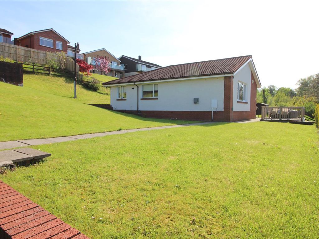 4 bed detached bungalow for sale in Alva Terrace, Gourock PA19, £