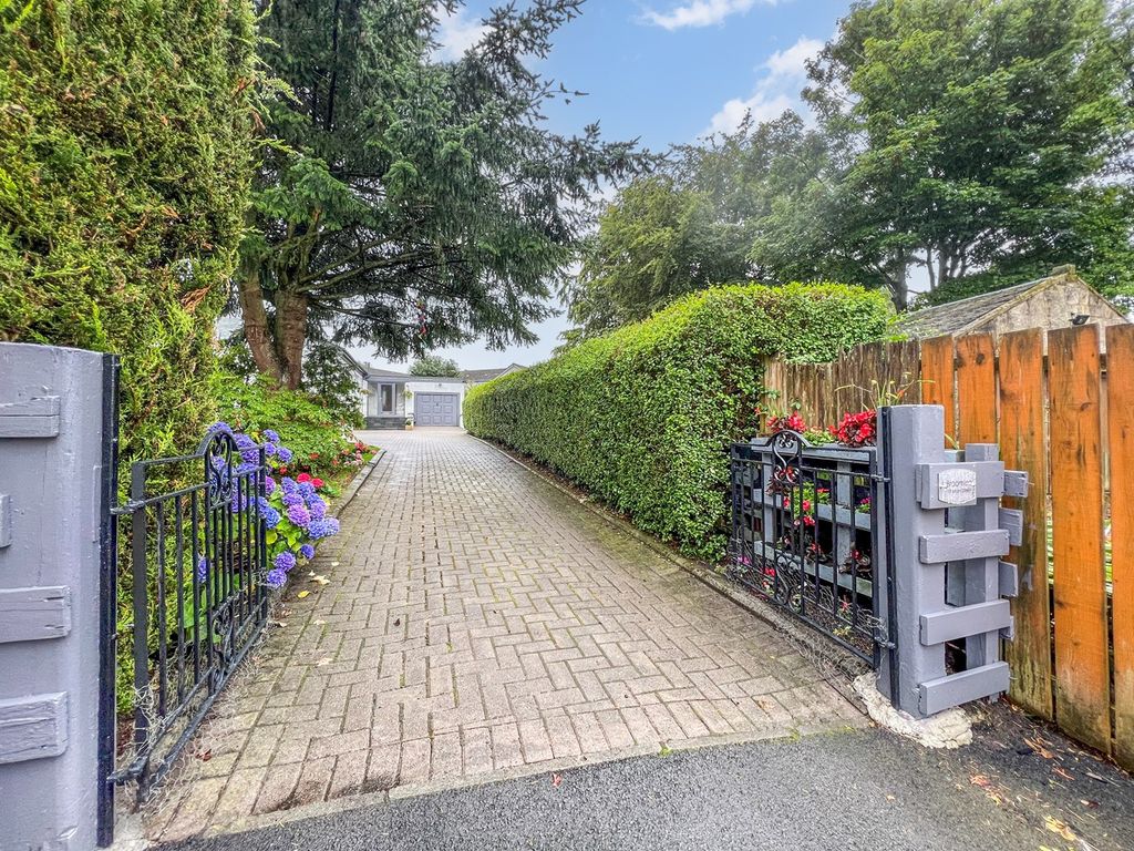 4 bed detached bungalow for sale in Main Street, Saline, Dunfermline