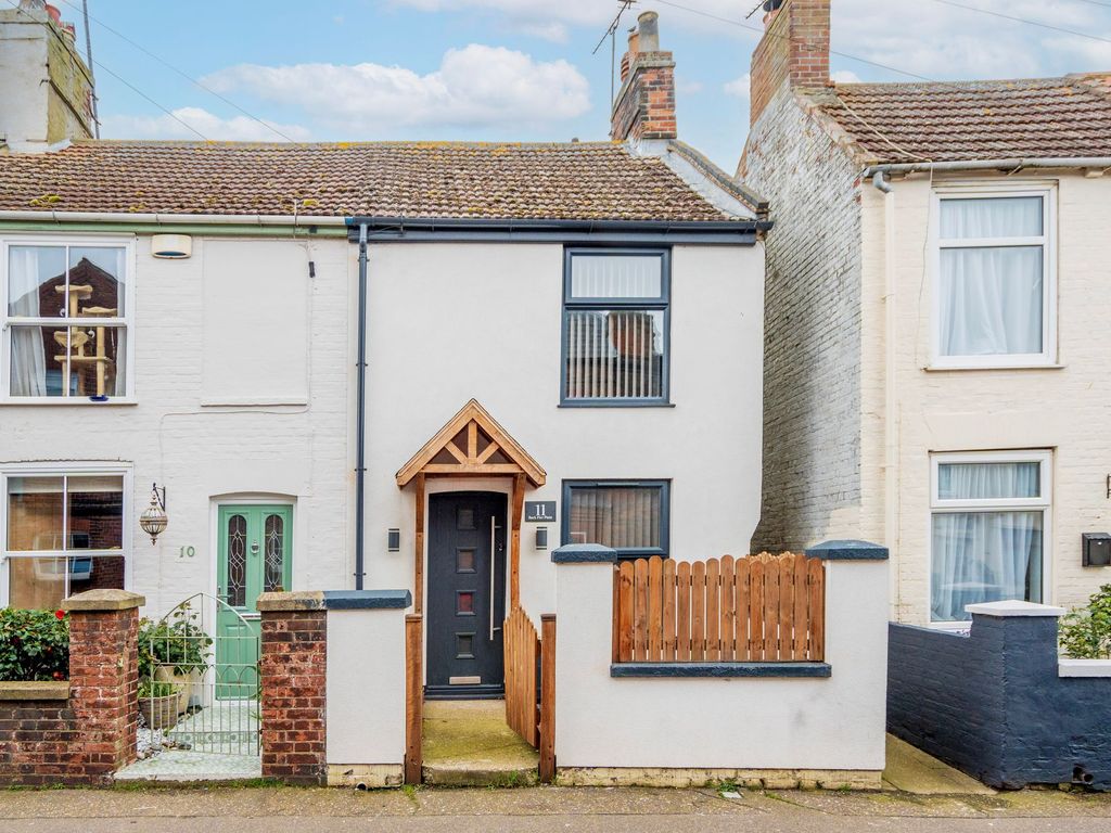 2 bed semidetached house for sale in Back Pier Plain, Gorleston, Great