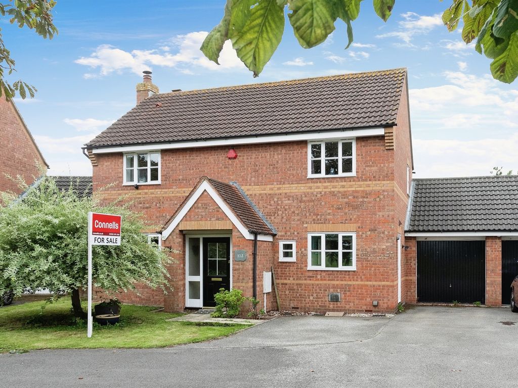 4 bed detached house for sale in Bridlington Crescent, Monkston, Milton