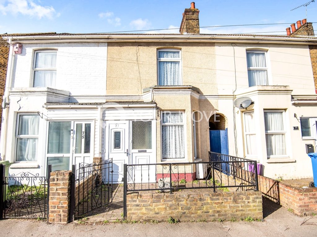 3 bed terraced house for sale in Murston Road, Sittingbourne, Kent ME10