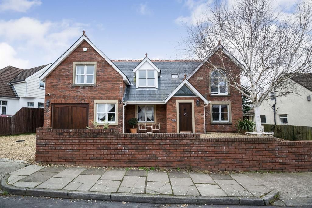 4 bed detached house for sale in Burnham Avenue, Sully, Penarth CF64, £