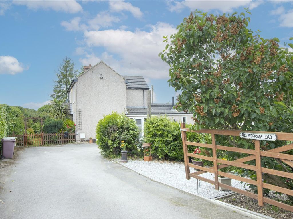 3 bed detached house for sale in Worksop Road, Mastin Moor