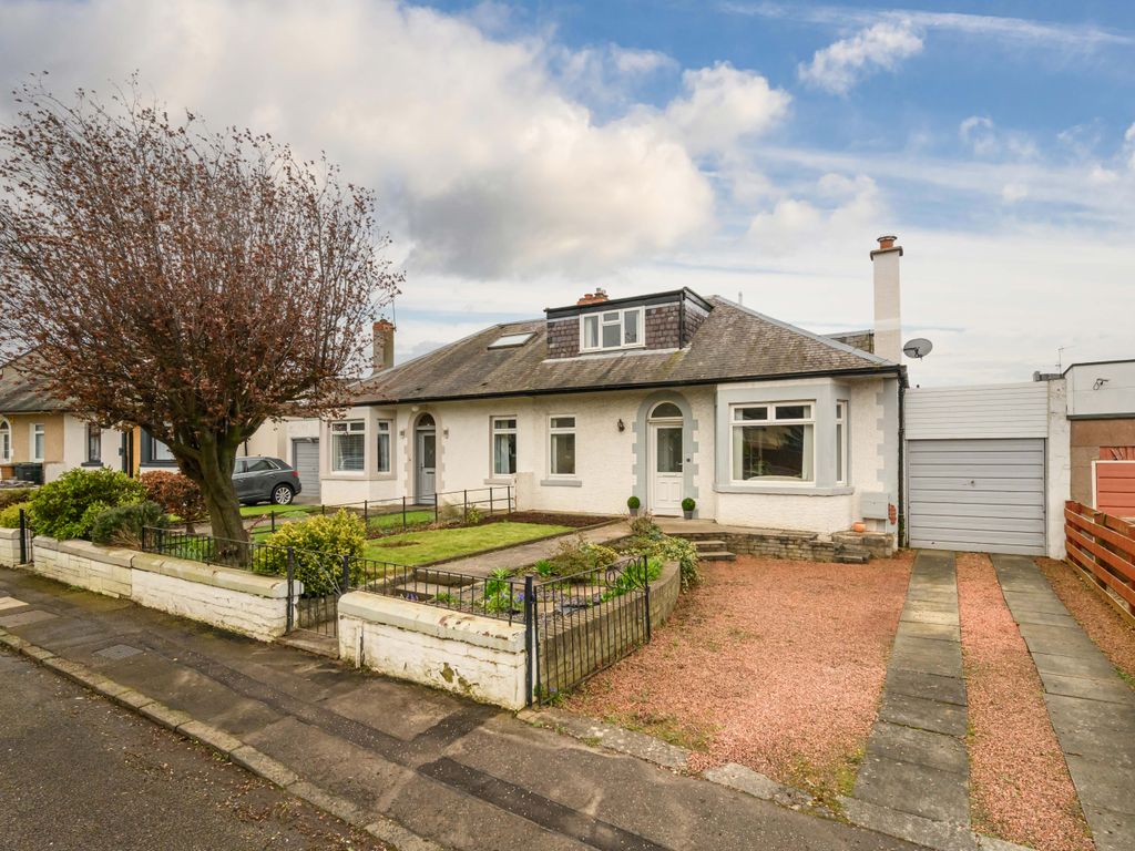 3 bed semidetached bungalow for sale in 18 West Craigs Crescent, Edinburgh EH12, £389,000 Zoopla