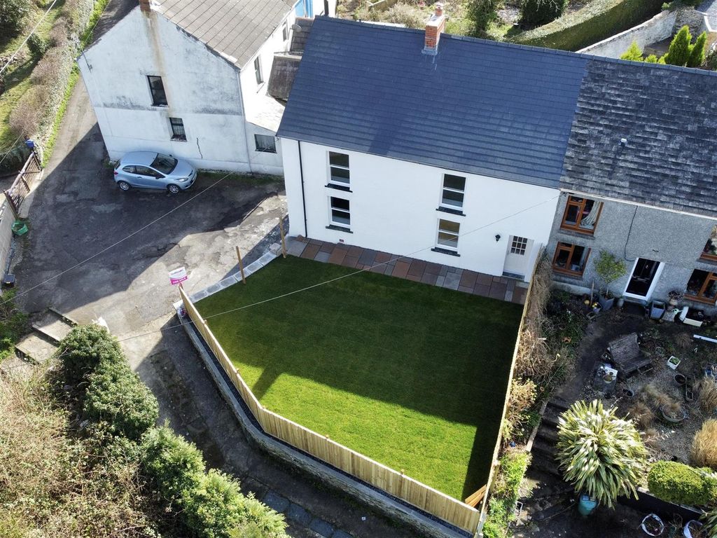 4 bed semidetached house for sale in Pen Y Lan, Penclawdd, Swansea SA4