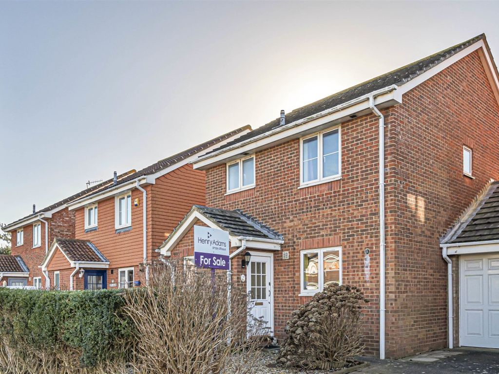 3 bed detached house for sale in 6 Spinney Close, Selsey, West Sussex