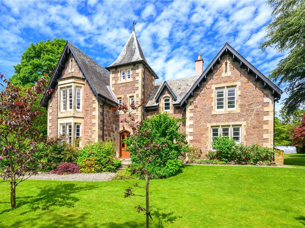 5 bed detached house for sale in Drummond Lodge, Aveland Road