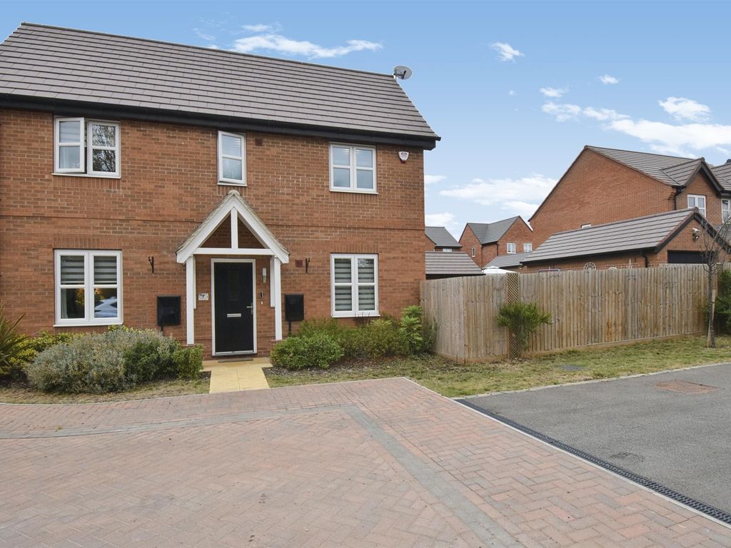 3 bed semidetached house for sale in Gardiner View, Oadby, Leicester LE2 Zoopla