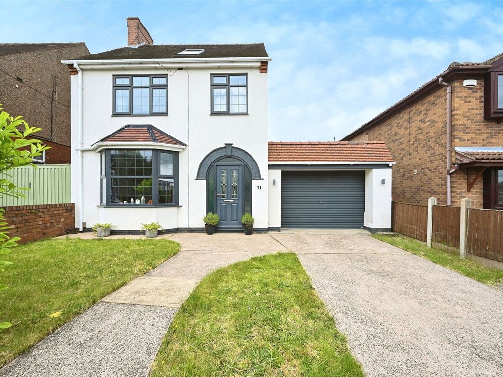 4 bed detached house for sale in Eakring Road, Mansfield