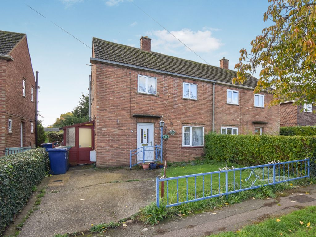 2 bed semidetached house for sale in Drivers Avenue, Huntingdon PE29