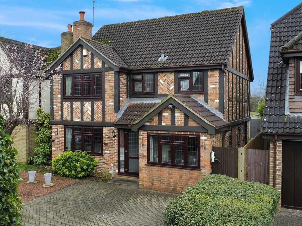 4 bed detached house for sale in Munnings Drive, College Town