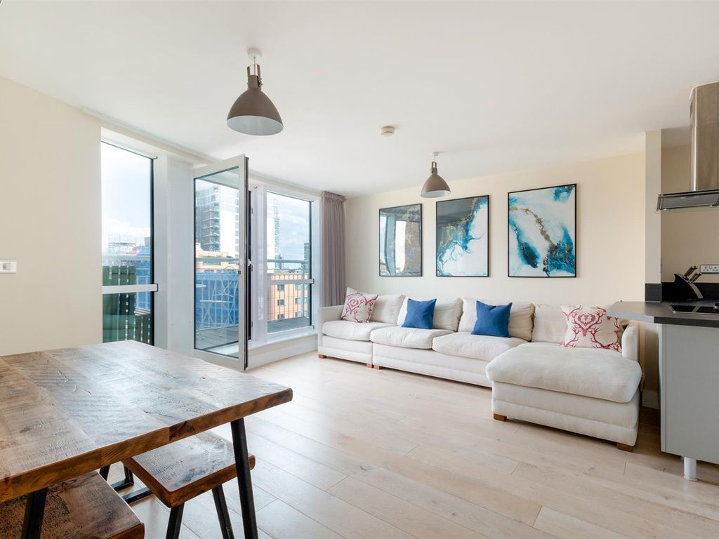 2 bed flat for sale in Oyster Wharf, Lombard Road, Battersea SW11, £