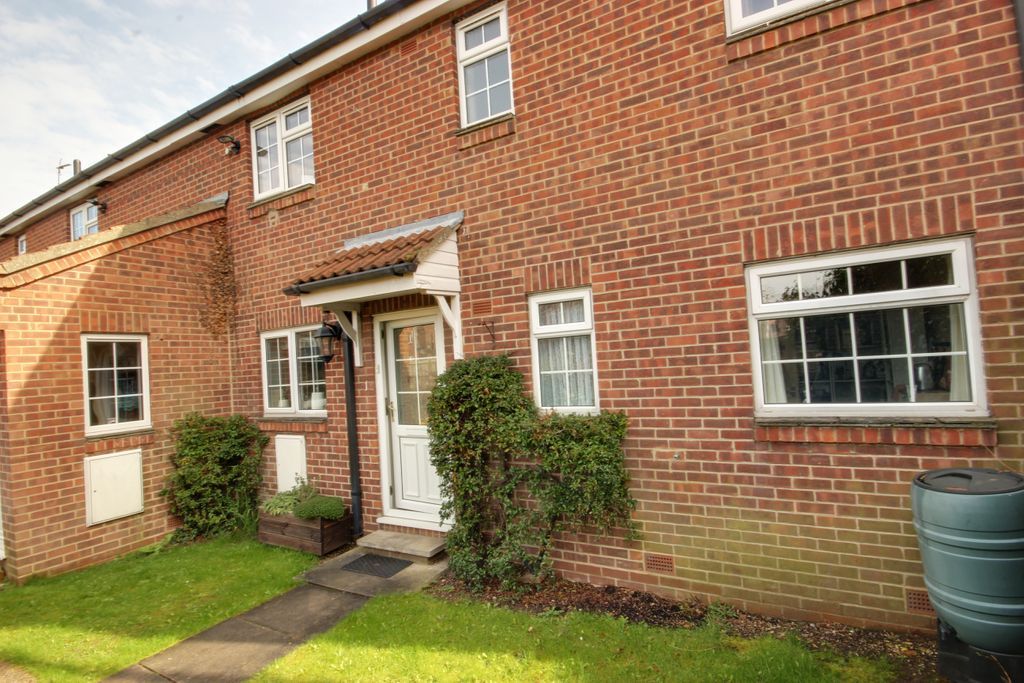 2 bed flat for sale in Grovehill Road, Beverley HU17 Zoopla