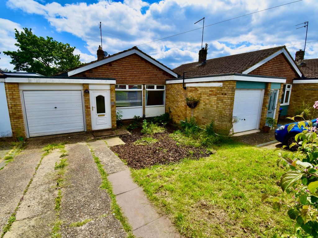 3 bed bungalow for sale in Grendon Walk, Northampton NN3, £235,000 Zoopla