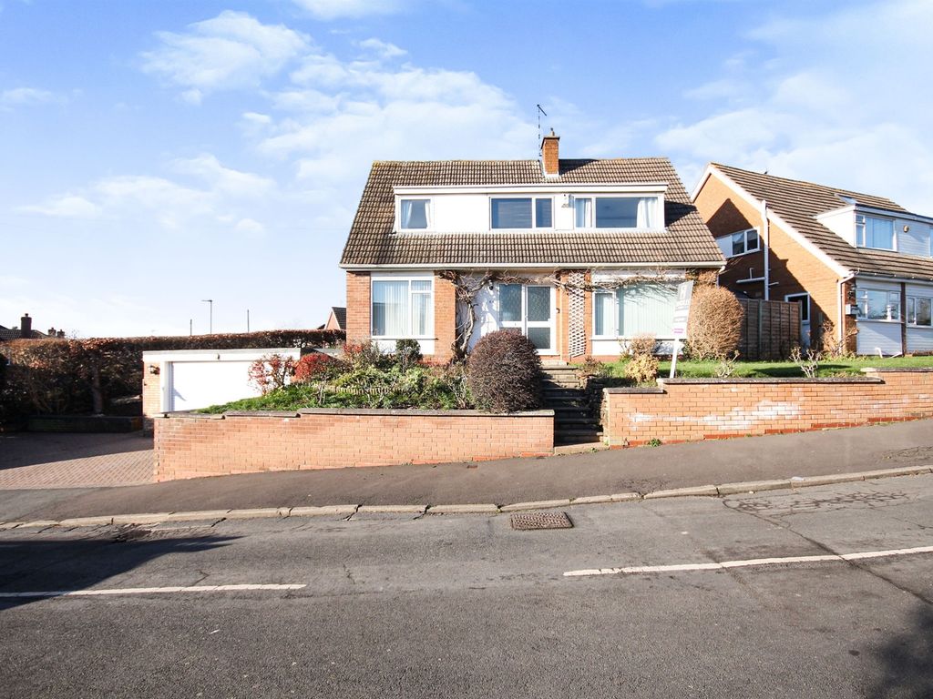 4 bed detached house for sale in Broadway, Cubbington, Leamington Spa