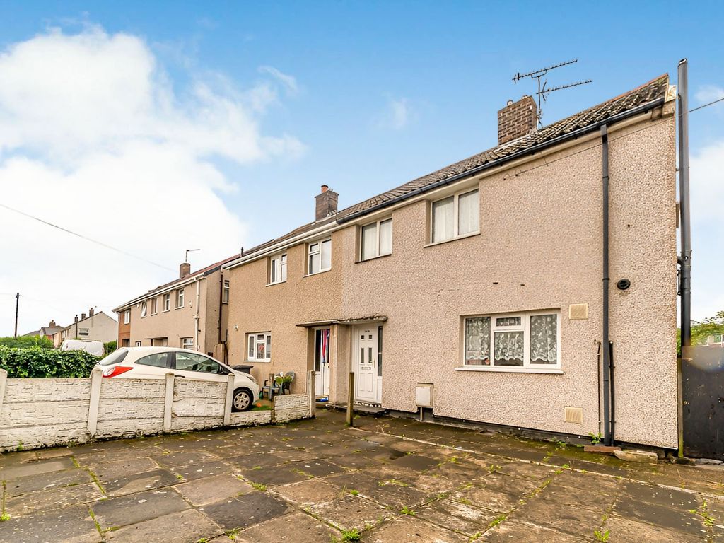 3 bed semidetached house for sale in Station Road, Dunscroft